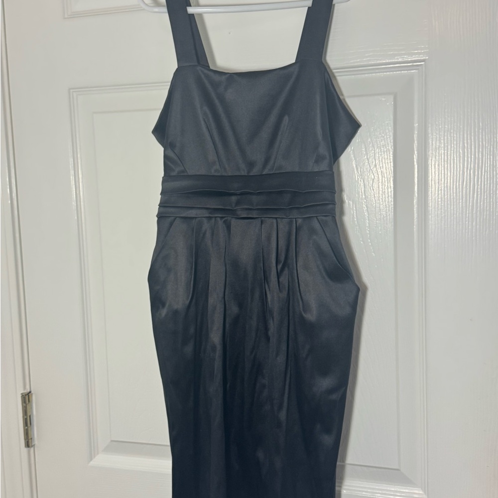 Elegant Black Sleeveless Dress